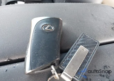 2025 Lexus Tx 350 Premium z USA, uszkodzony, nr VIN 5TDAAAA64SS013182